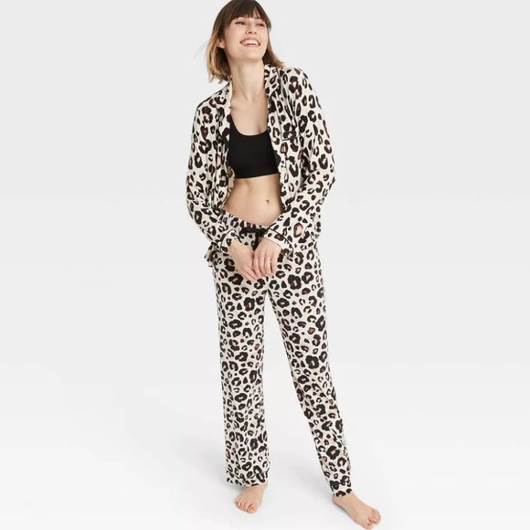 Pajama Set - Picture 3 of 6